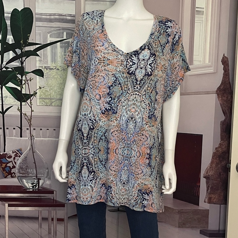 Rachel Zoe NY Multicolored V Neck Tee. Size 3X P70